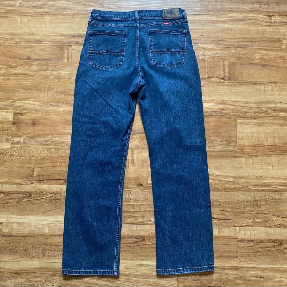 Wrangler Men’s 32x32 Premium Flex Relaxed Fit Bootcut Jeans Western Cowboy Work
